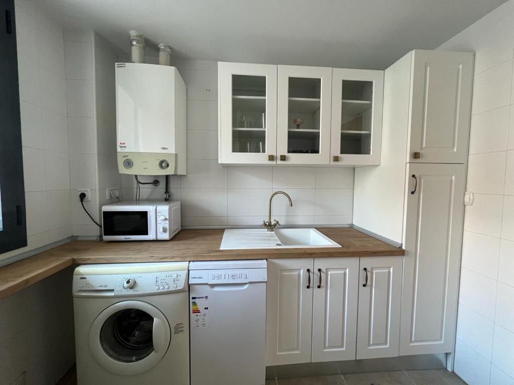 Apartamento Moderno Валадоид Екстериор снимка